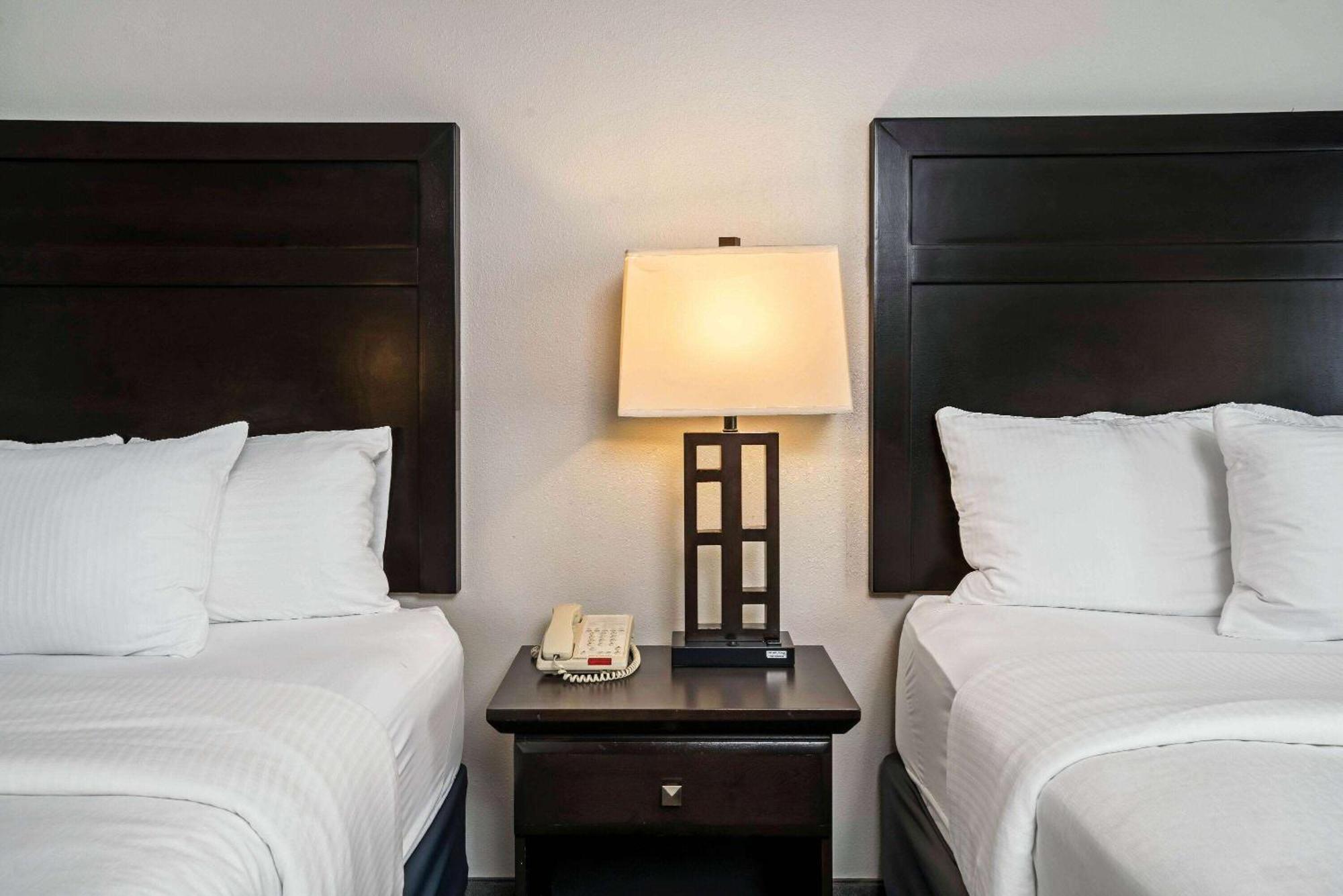 מלון La Quinta By Wyndham Brookshire West Katy מראה חיצוני תמונה